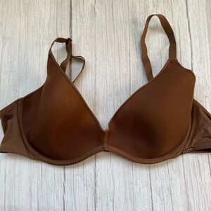 SKIMS WEIGHTLESS SCOOP BRA